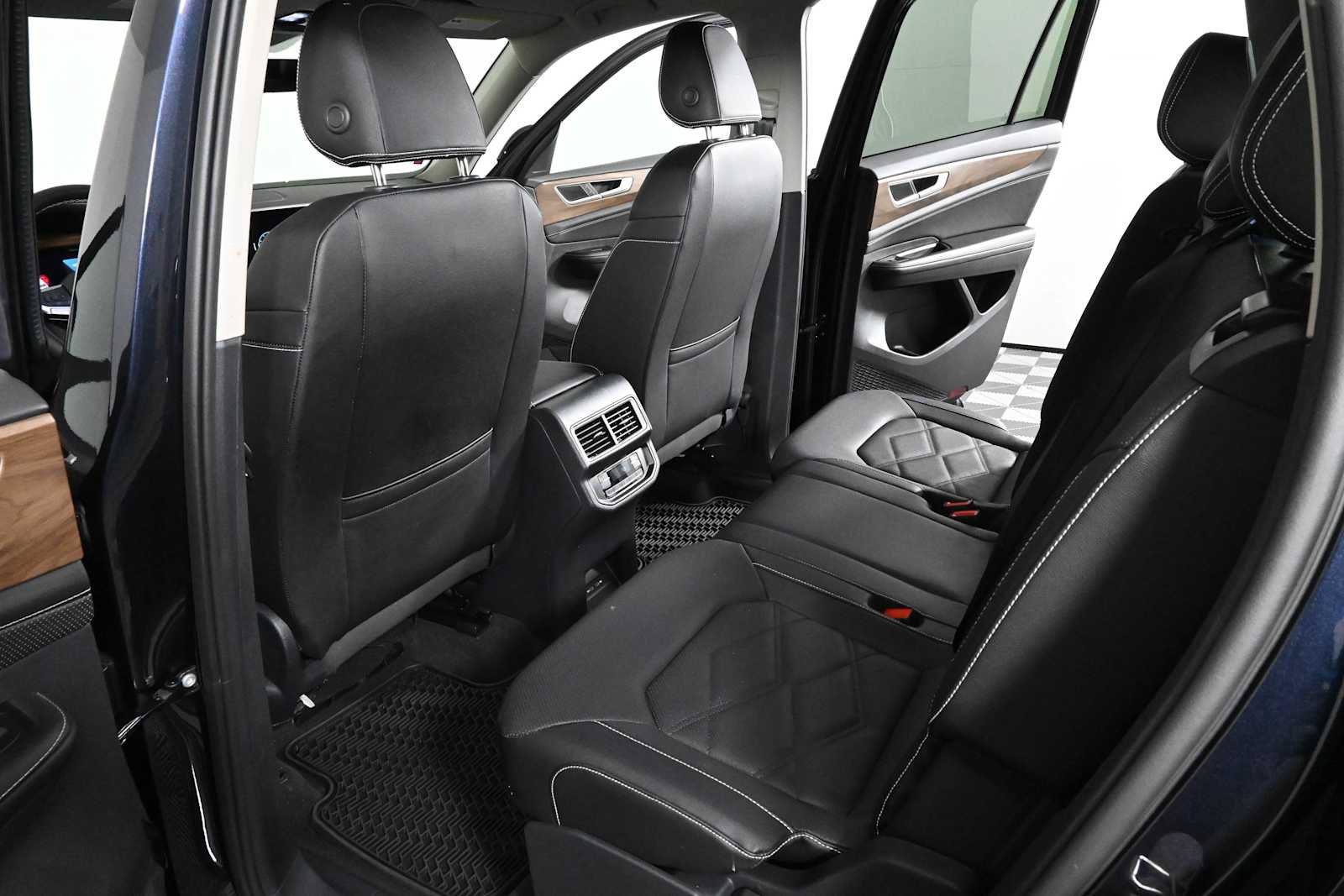 Certified 2026 Volkswagen Atlas SE FWD image 13
