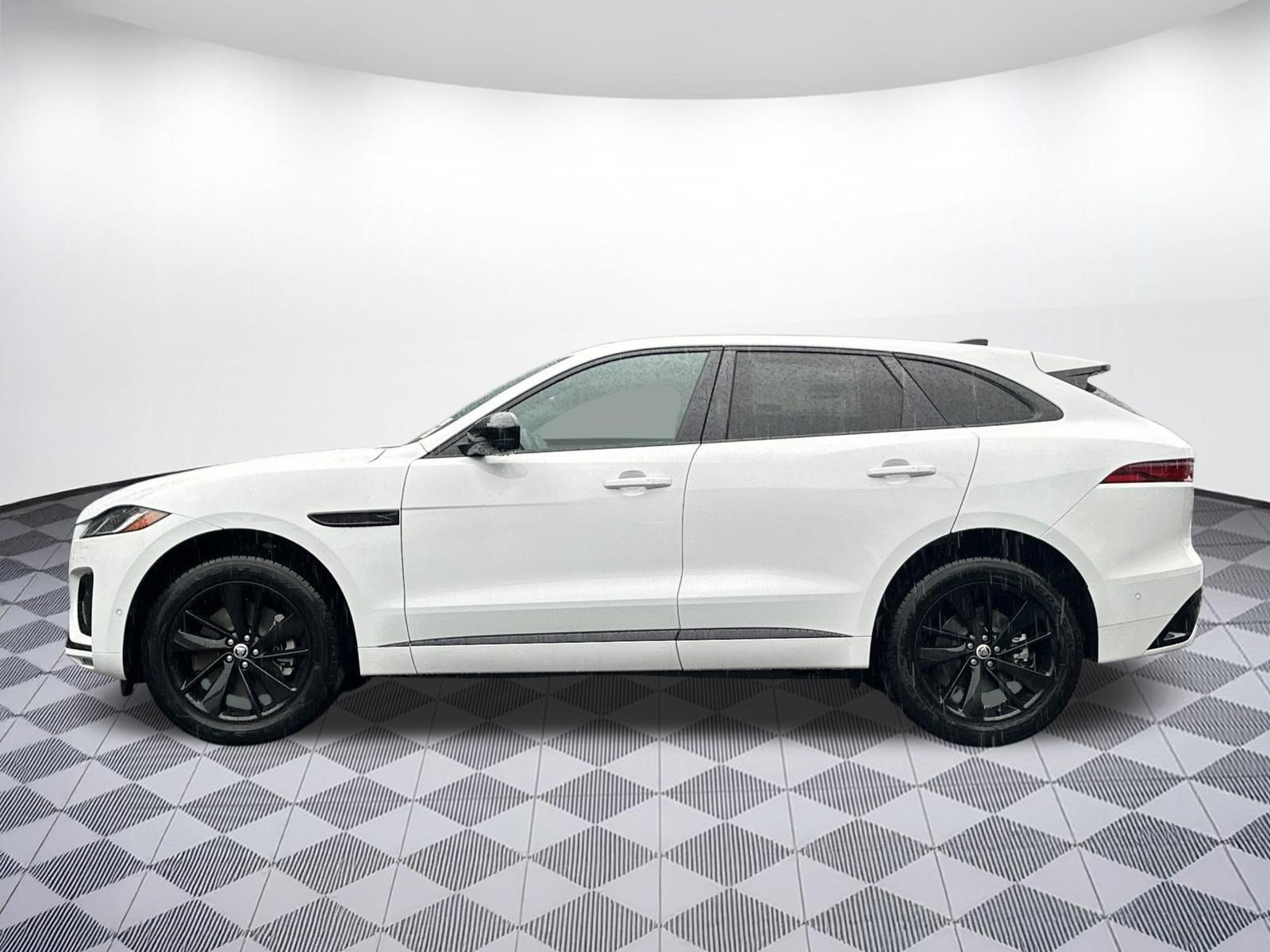 New 2026 Jaguar F-PACE R-Dynamic S AWD/4WD image 2