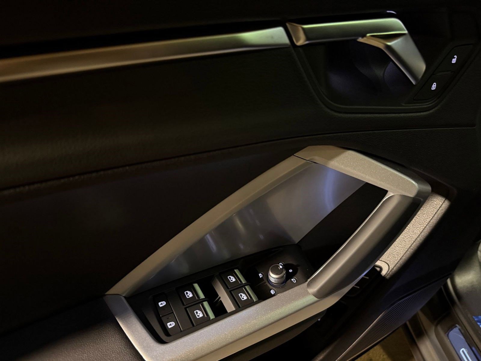 New 2025 Audi Q3 2.0T Premium image 13