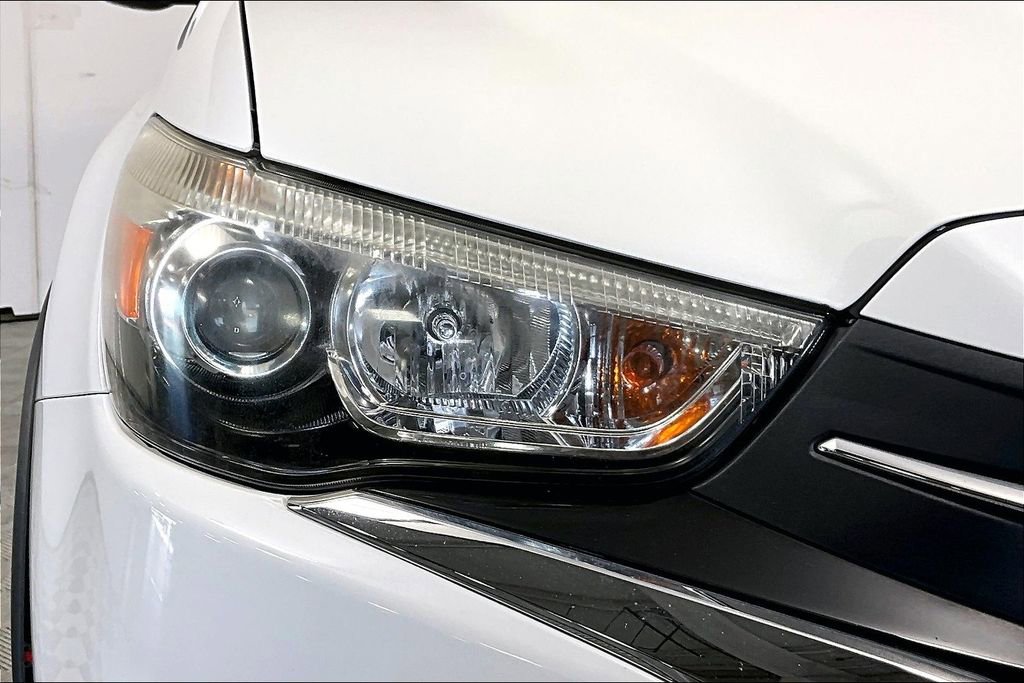 Used 2019 Mitsubishi Outlander Sport LE image 28