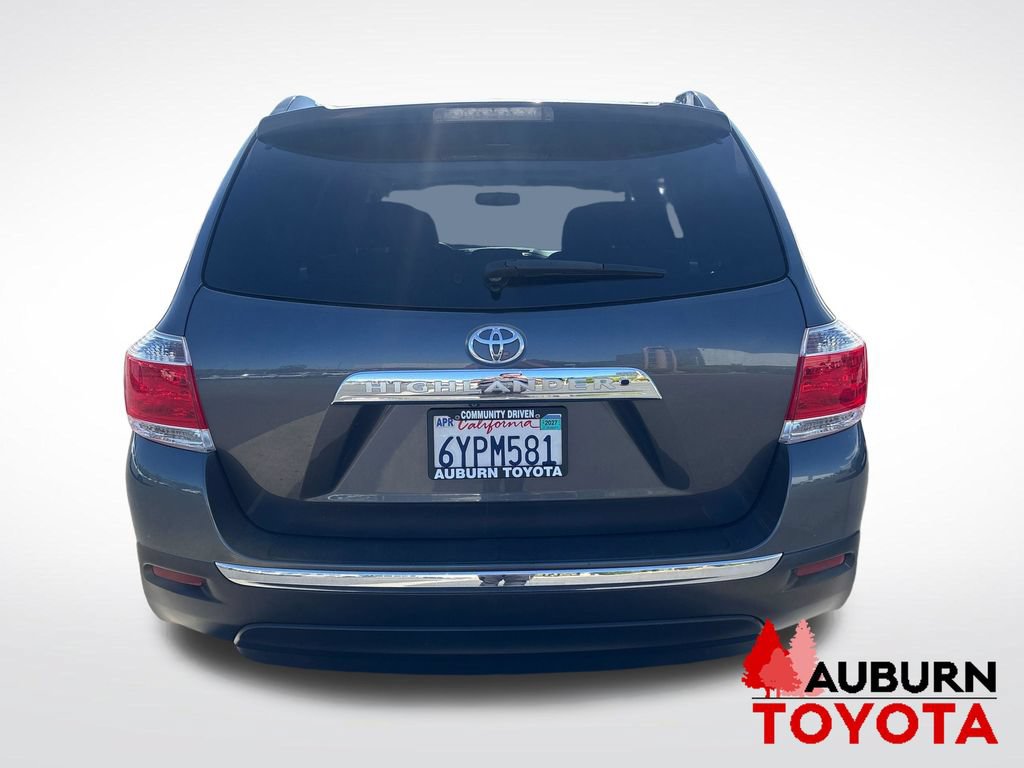 Used 2013 Toyota Highlander SE FWD image 6