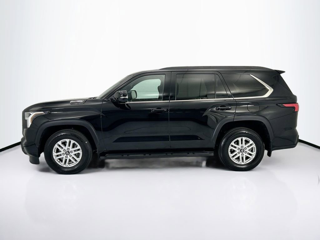 Used 2025 Toyota Sequoia SR5 image 8