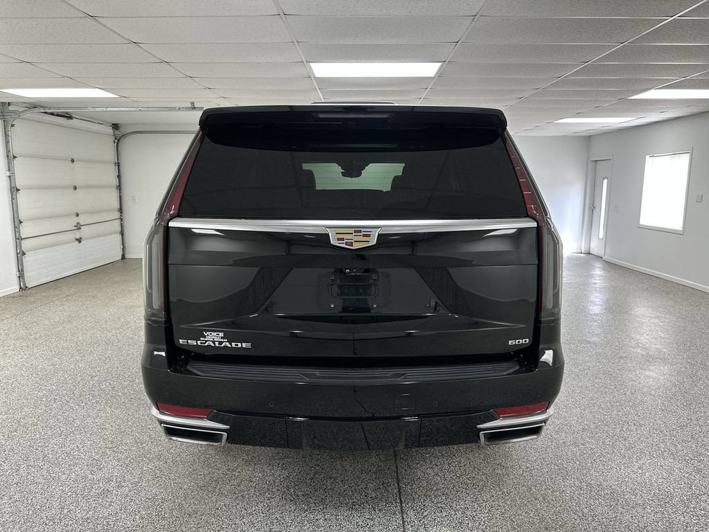 Used 2022 Cadillac Escalade Premium Luxury AWD/4WD image 7