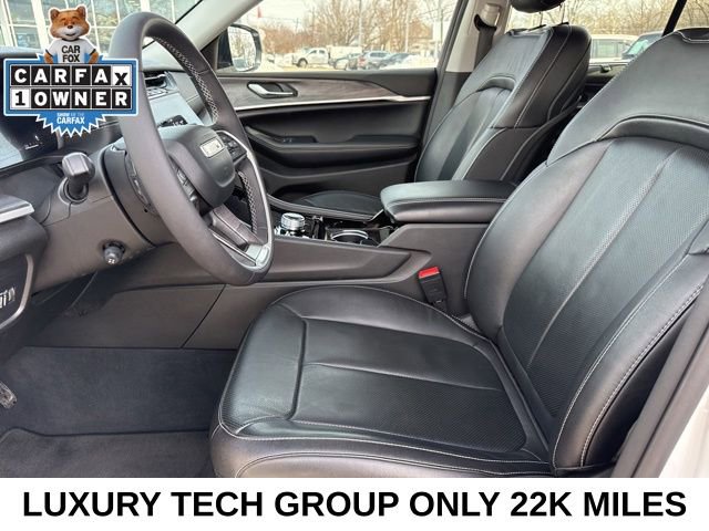 Used 2023 Jeep Grand Cherokee Limited w/ Luxury Tech Group II image 21