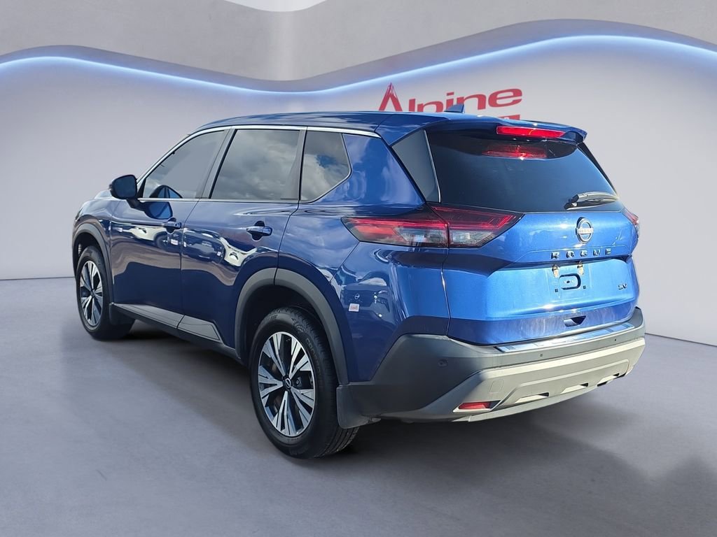 Used 2022 Nissan Rogue SV image 3