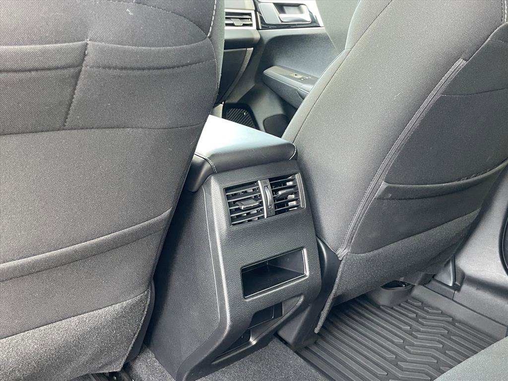 Used 2025 Mitsubishi Outlander ES AWD/4WD image 23