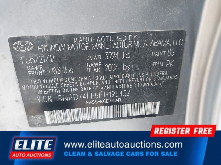 Used 2017 Hyundai Elantra SE image 18