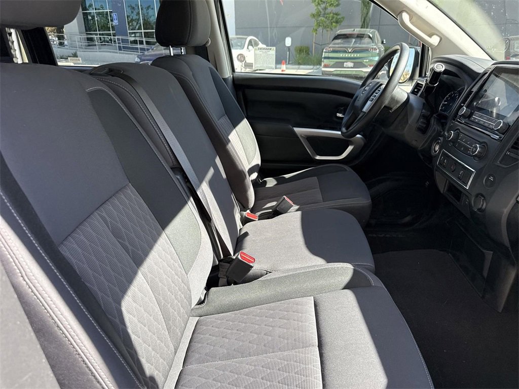 Used 2023 Nissan Titan SV image 24