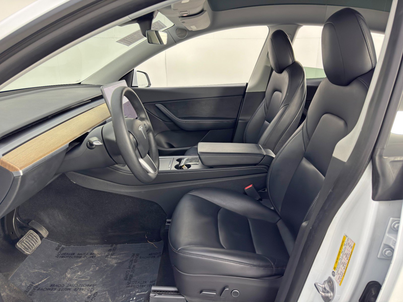 Used 2021 Tesla Model Y Long Range image 16