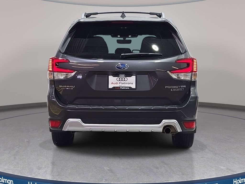 Used 2023 Subaru Forester Touring image 7