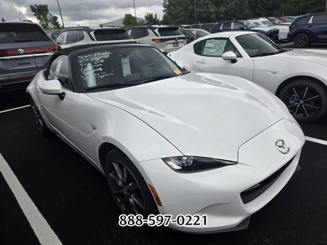 Used 2016 MAZDA MX-5 Miata Grand Touring RWD image 11