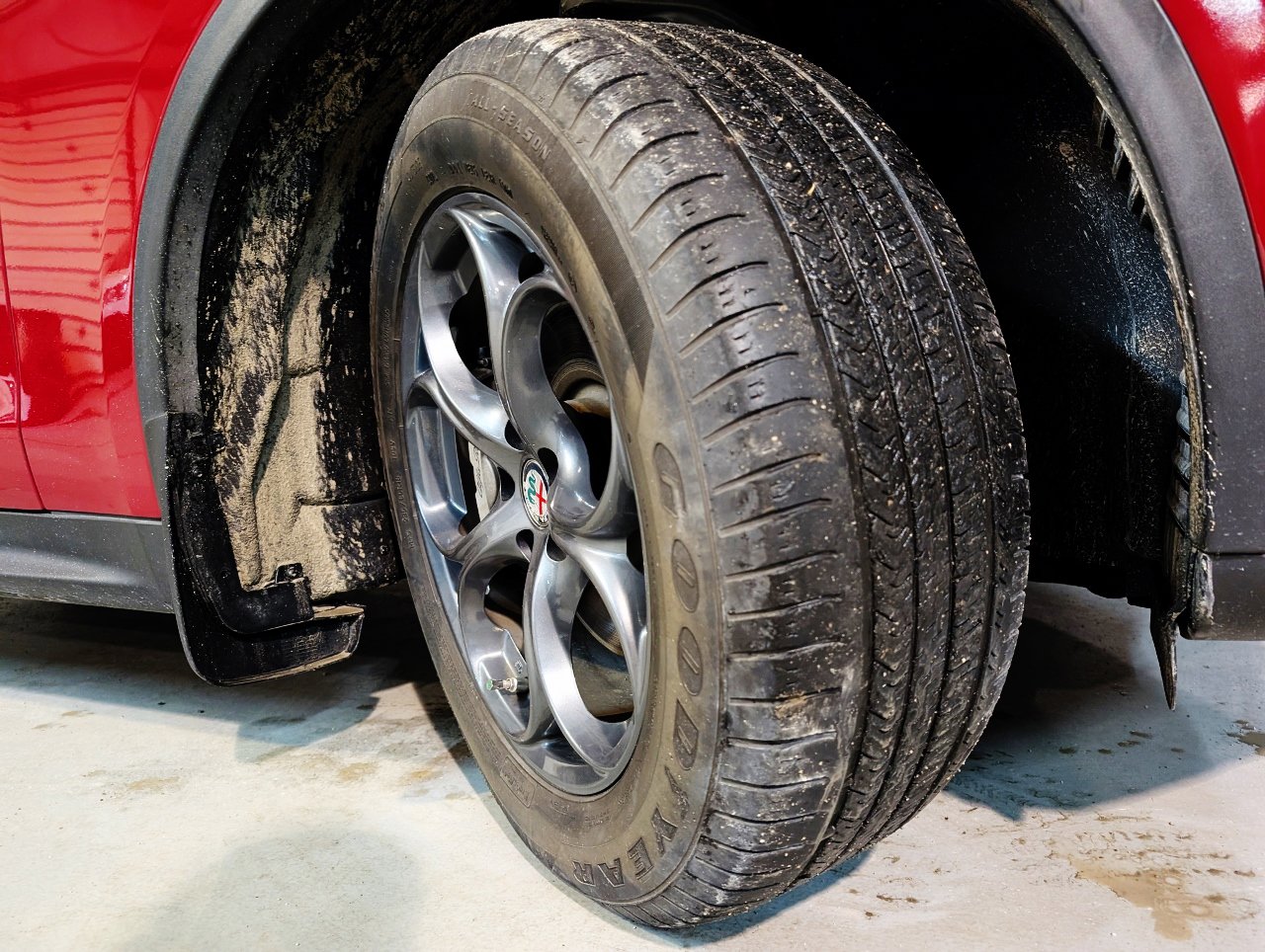 Used 2019 Alfa Romeo Stelvio AWD image 58