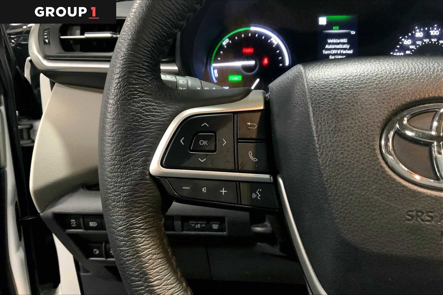 Used 2024 Toyota Sienna XLE w/ XLE Plus Package image 24