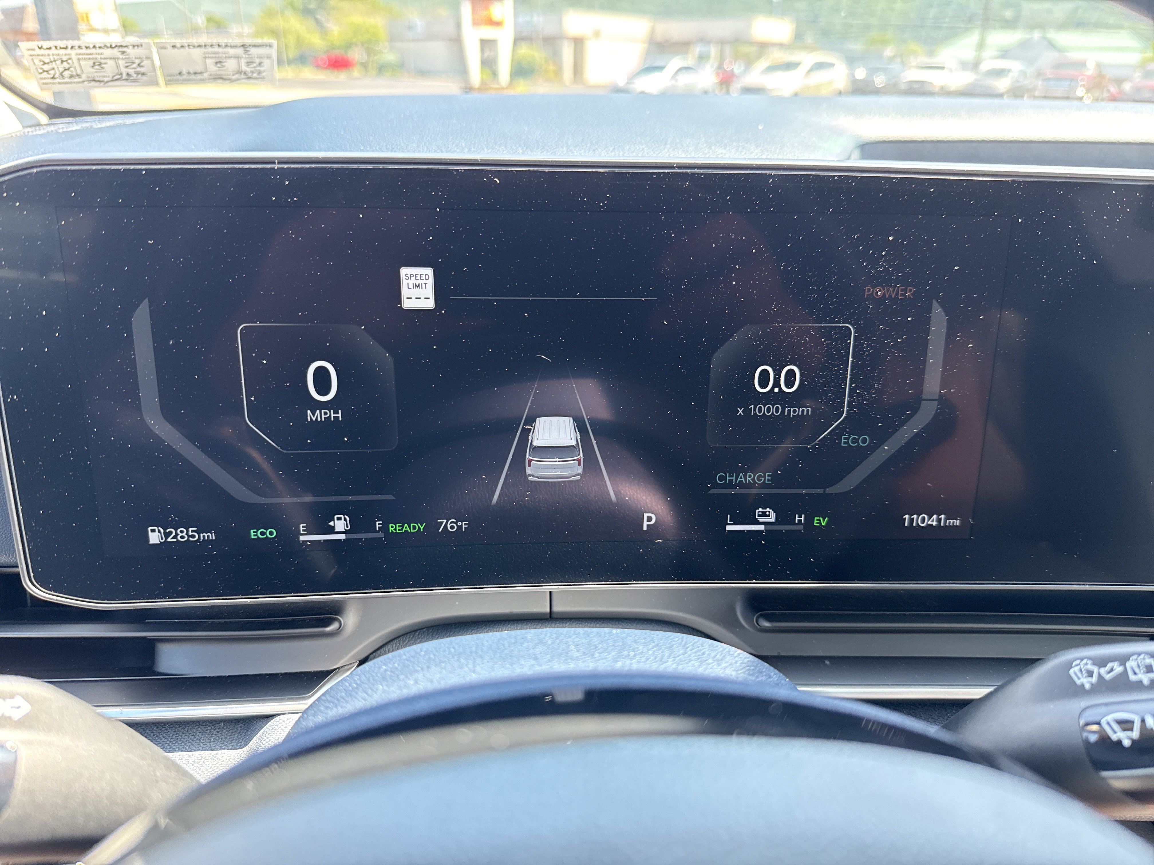 Certified 2025 Kia Carnival SX FWD image 21