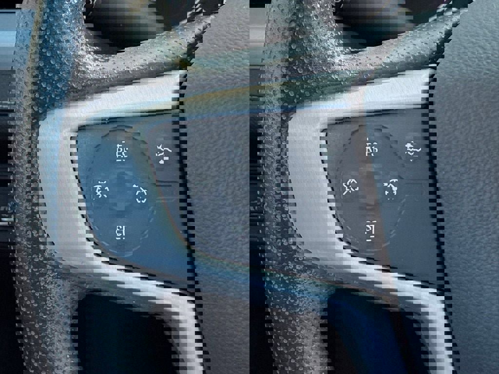 Used 2023 GMC Acadia SLE w/ Driver Convenience Package image 24