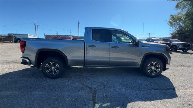 New 2026 GMC Sierra 1500 SLE w/ Preferred Package image 9