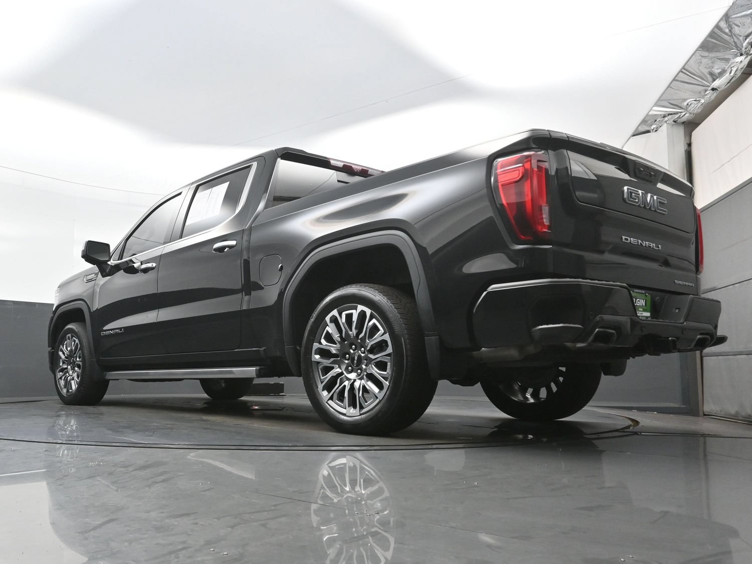Used 2023 GMC Sierra 1500 Denali Ultimate AWD/4WD image 33