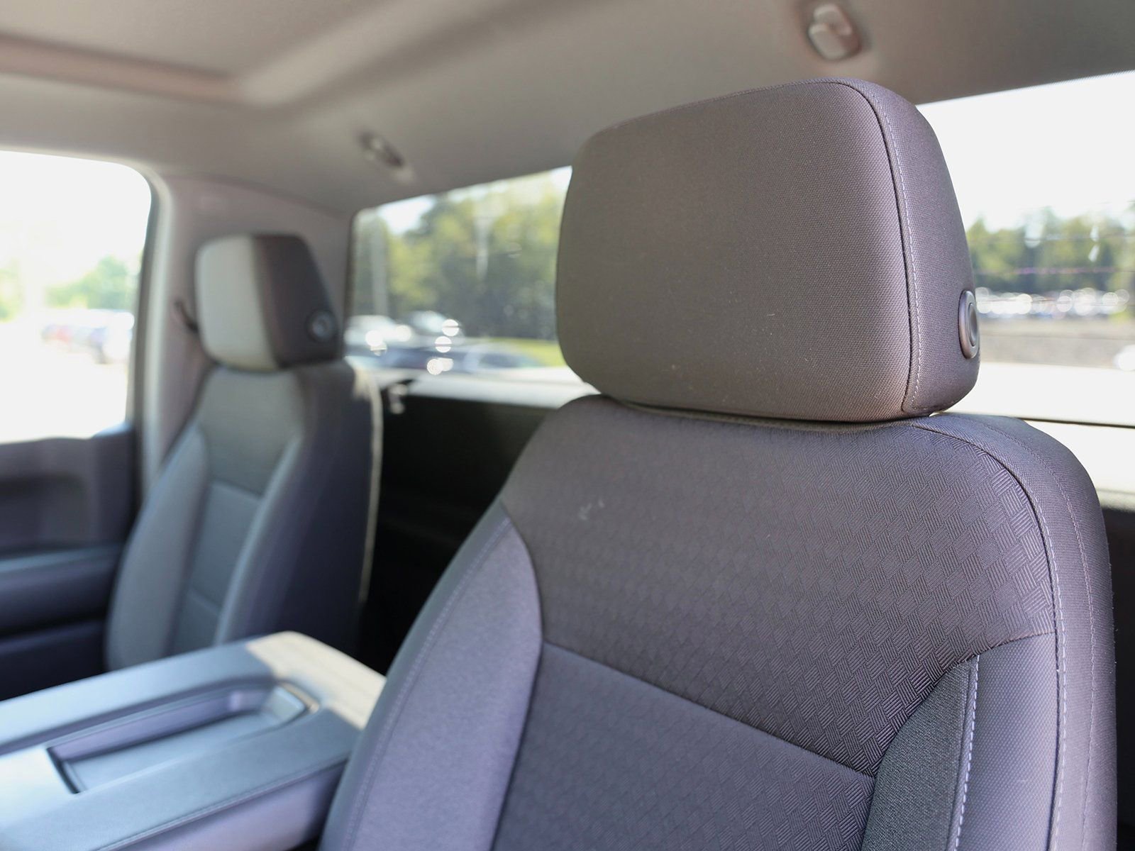 Certified 2024 GMC Sierra 1500 Pro w/ Convenience Package image 18