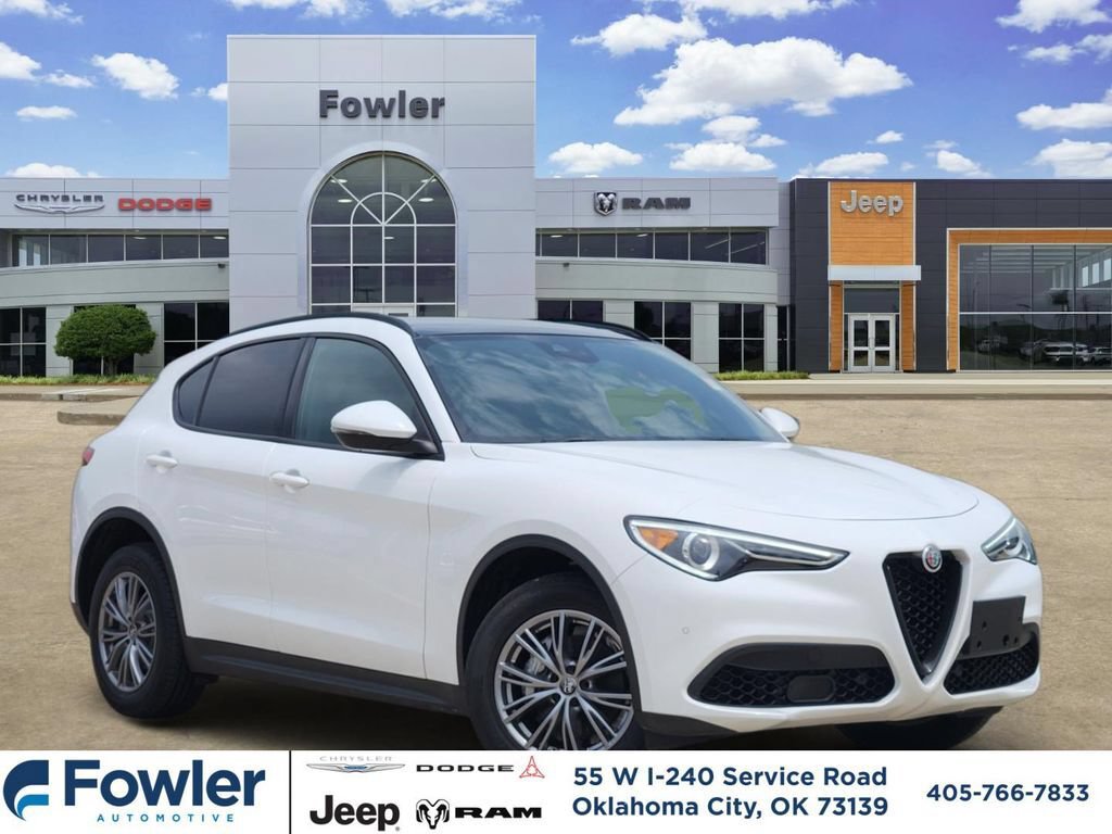 Used 2023 Alfa Romeo Stelvio Sprint AWD/4WD image 1