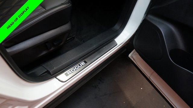 Certified 2022 Nissan Rogue Platinum w/ Head-Up Display Package image 62