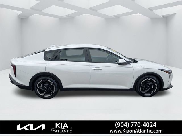 Used 2025 Kia K4 EX FWD image 2