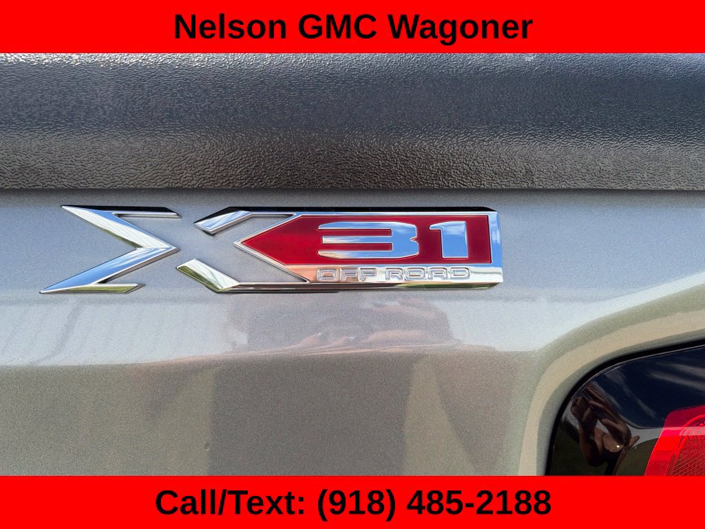 Used 2023 GMC Sierra 1500 SLT AWD/4WD image 18