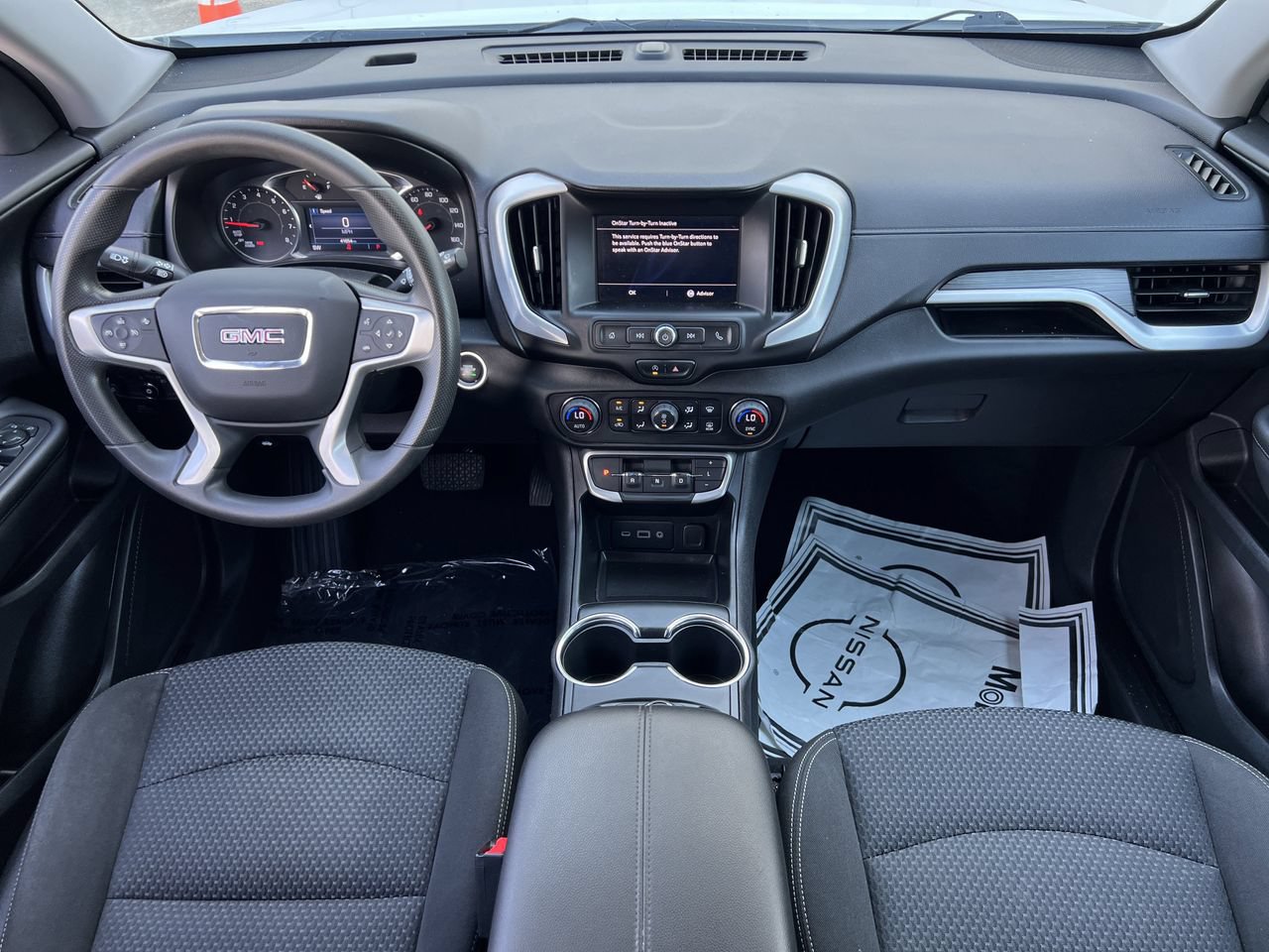 Used 2023 GMC Terrain SLE w/ Driver Convenience Package FWD image 8