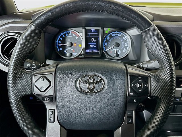 Used 2023 Toyota Tacoma TRD Off-Road image 12