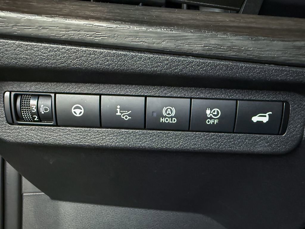 Certified 2025 Nissan Ariya AWD image 12