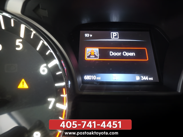 Used 2019 Nissan Pathfinder S FWD image 16