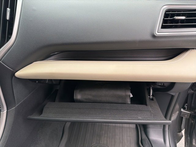 Used 2022 Subaru Ascent Touring image 18