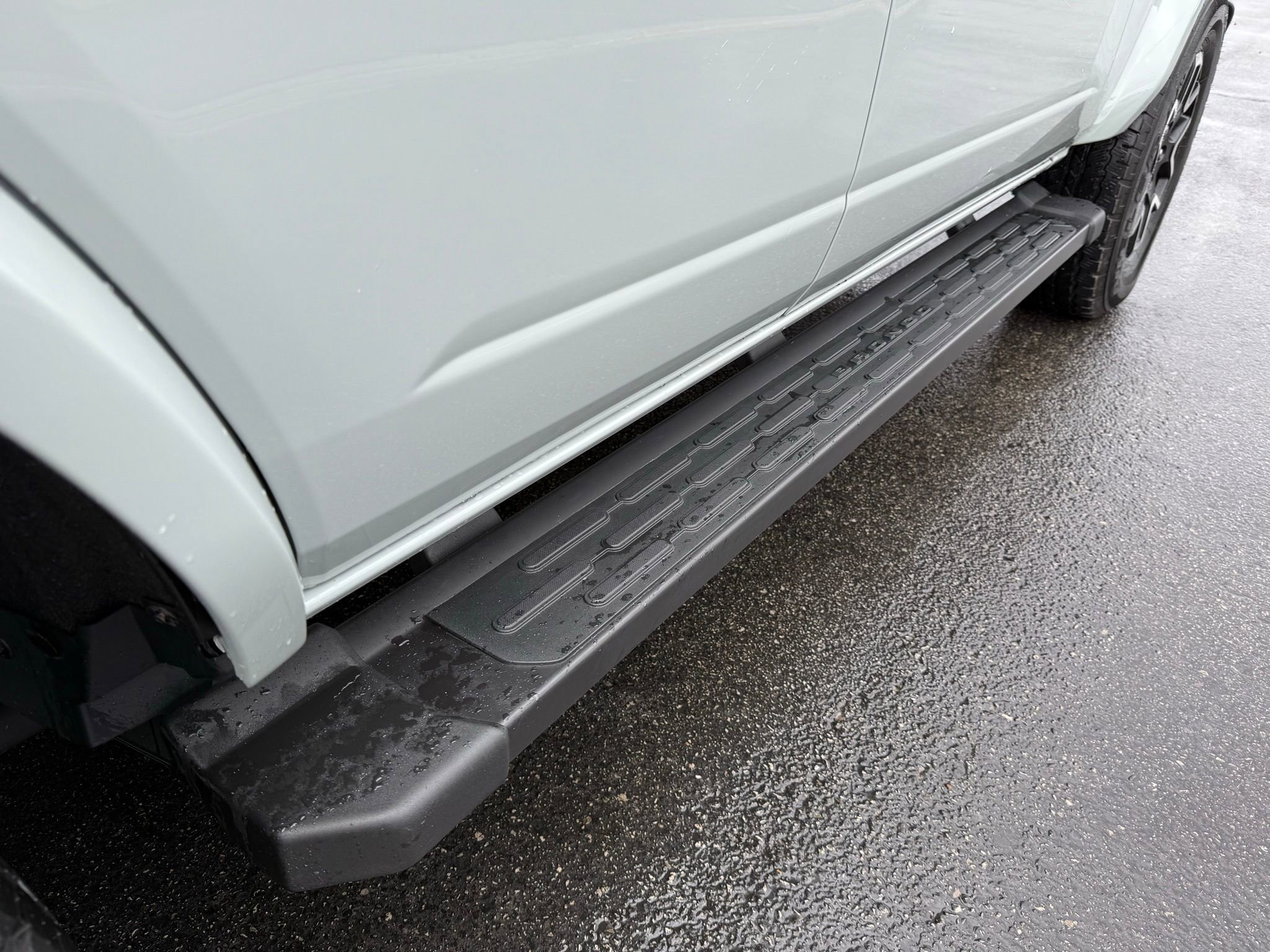 Used 2024 Ford Bronco Outer Banks image 19