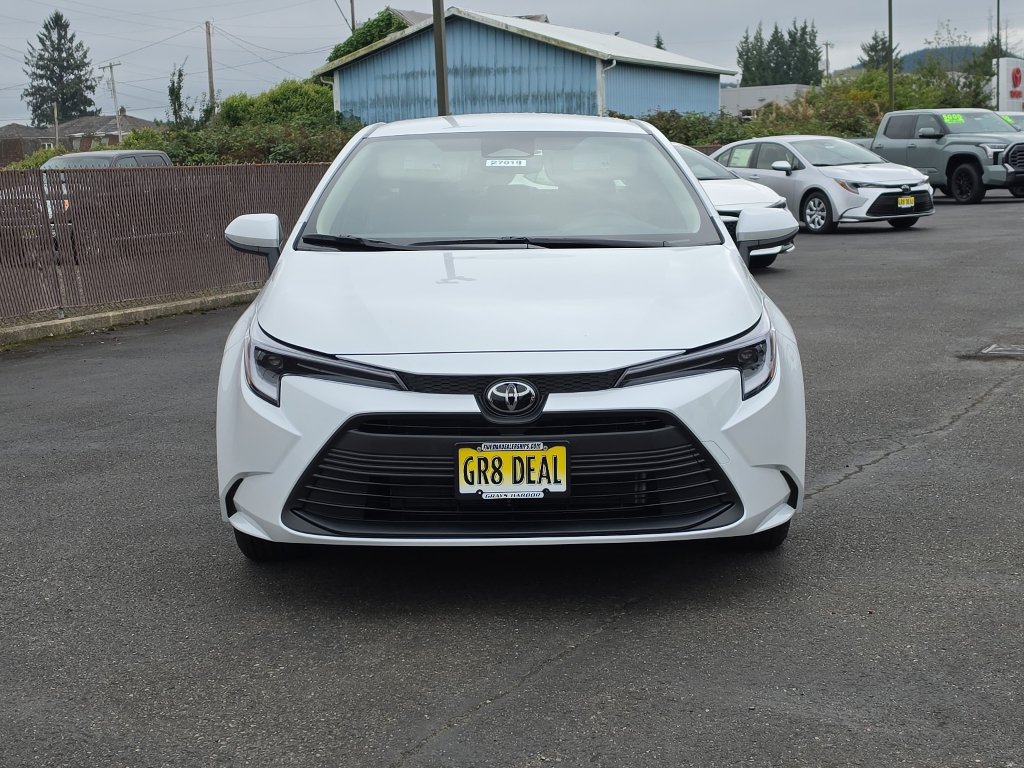 New 2027 Toyota Corolla LE FWD image 3