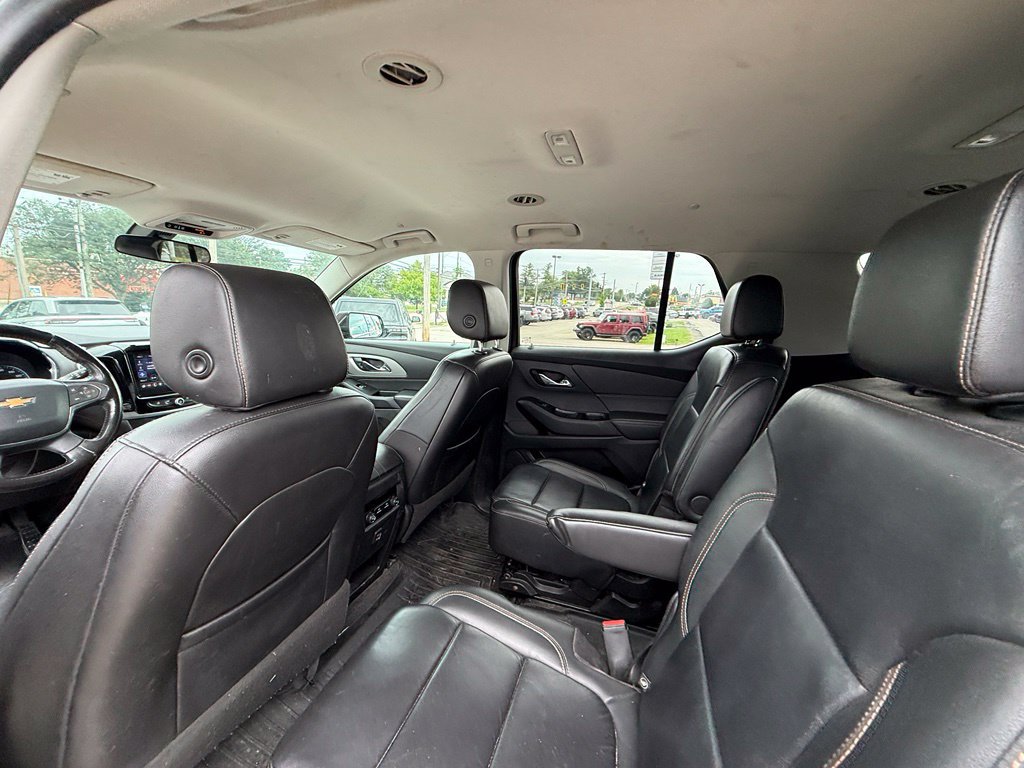Used 2020 Chevrolet Traverse LT FWD image 23