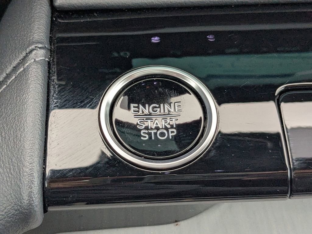 New 2025 Lincoln Navigator Reserve w/ Jet Appearance Package image 33