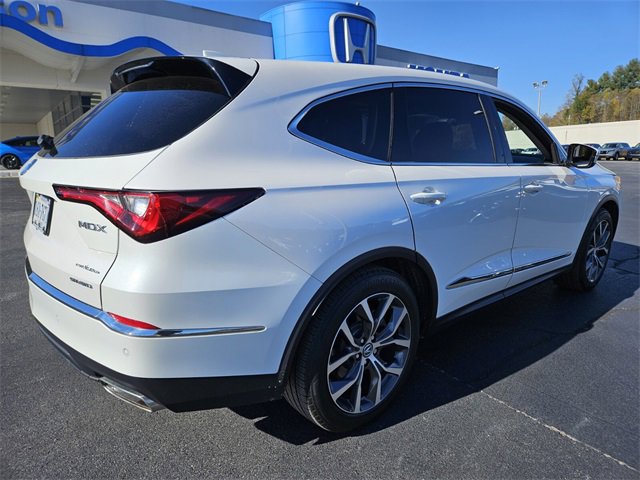 Used 2023 Acura MDX SH-AWD w/ Technology Package image 6