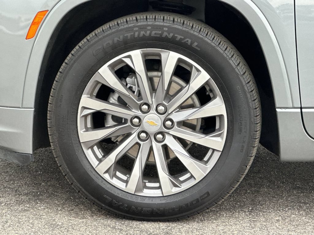 Used 2023 Chevrolet Traverse Premier AWD/4WD image 26