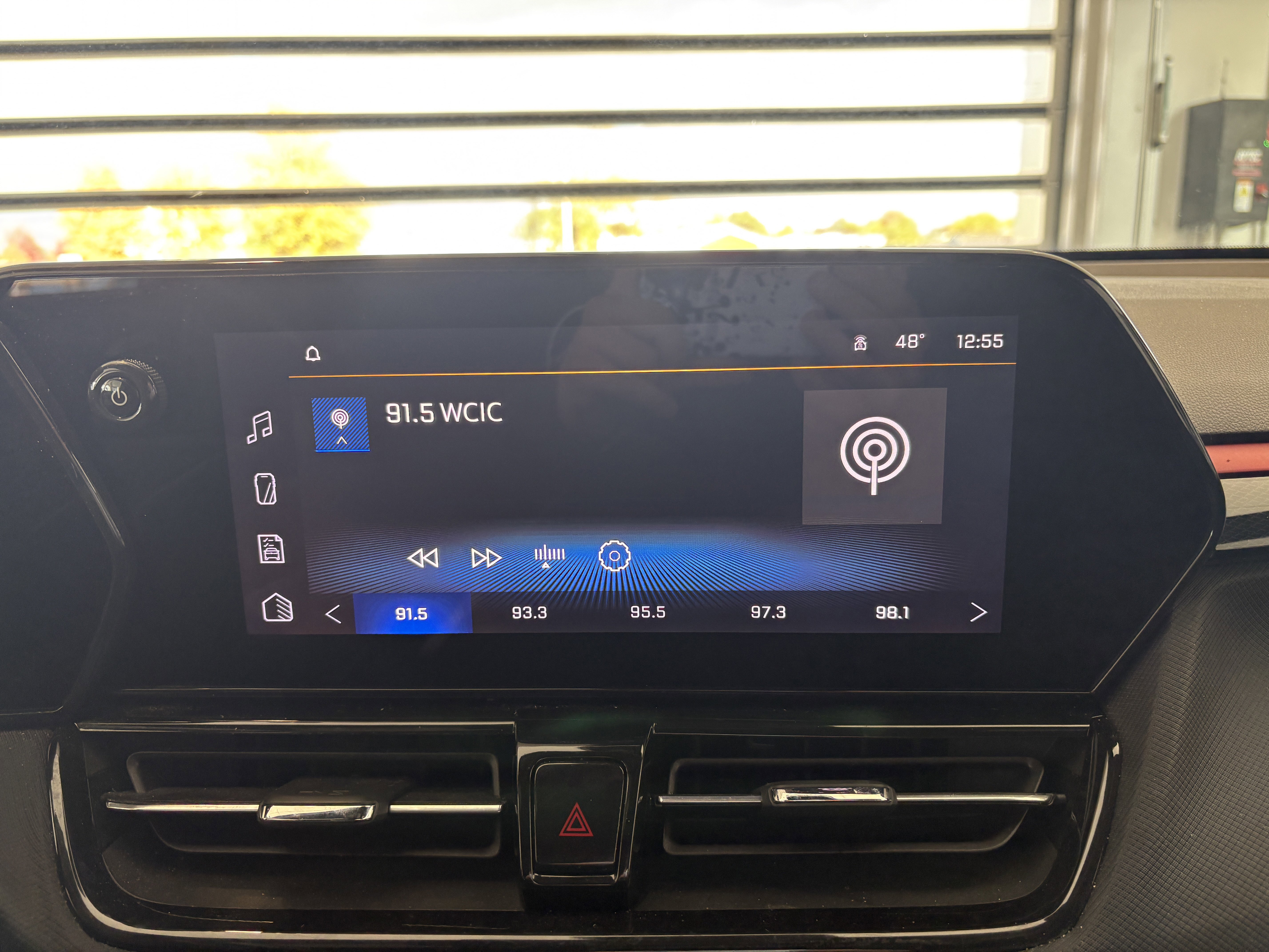 Used 2024 Chevrolet TrailBlazer RS w/ Convenience Package image 15