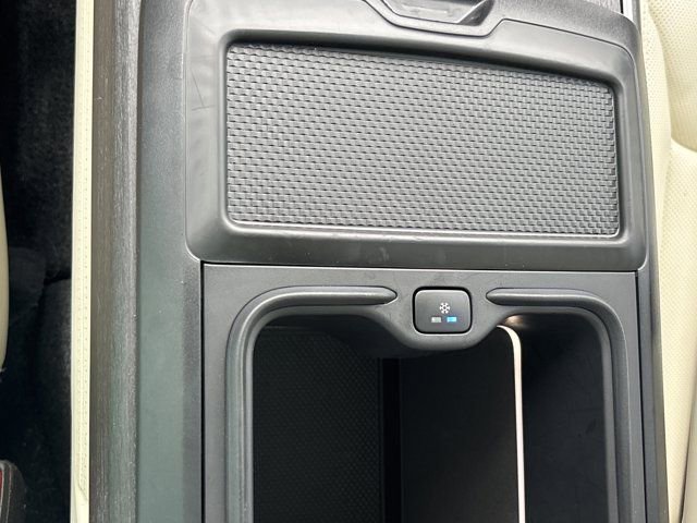 Used 2024 Land Rover Range Rover SE image 44