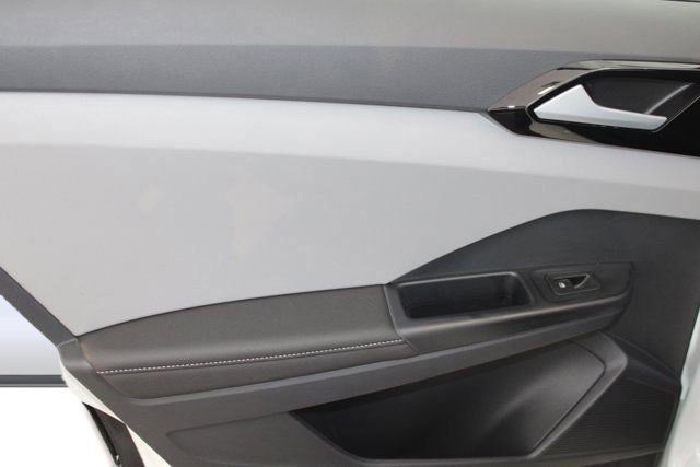 Used 2024 Volkswagen Taos S image 18