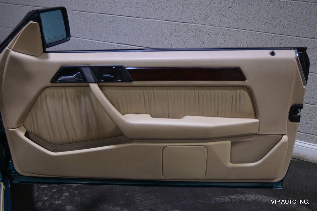Used 1995 Mercedes-Benz E 320 Convertible image 22