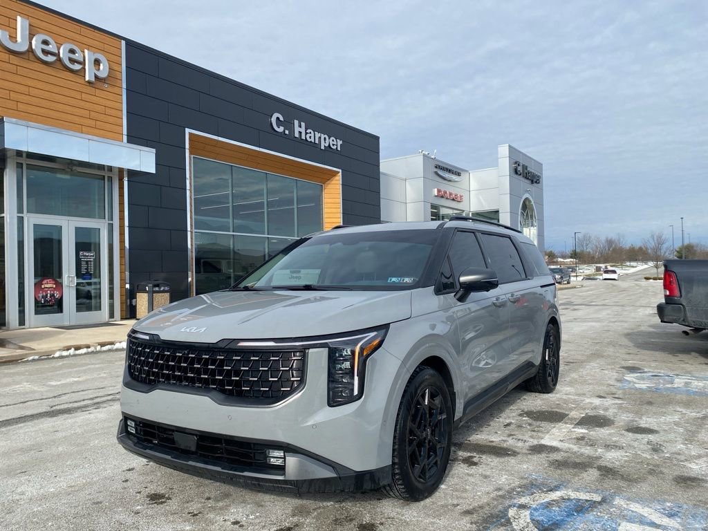 Used 2025 Kia Carnival SX Prestige image 5