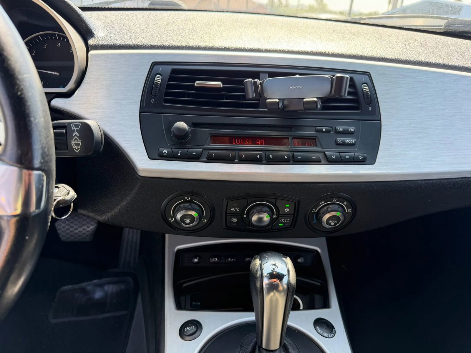 Used 2006 BMW Z4 3.0si image 17