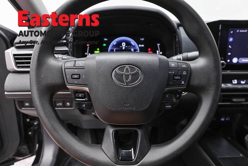 Used 2026 Toyota Camry LE FWD image 11