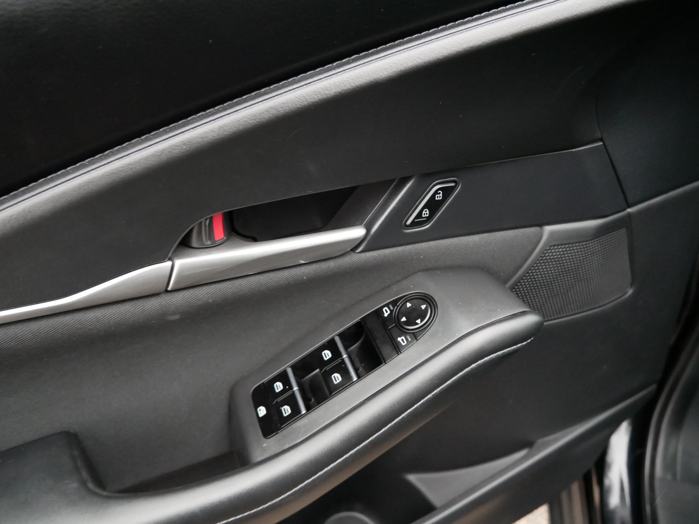 Used 2021 MAZDA CX-30 FWD 2.5 S image 20