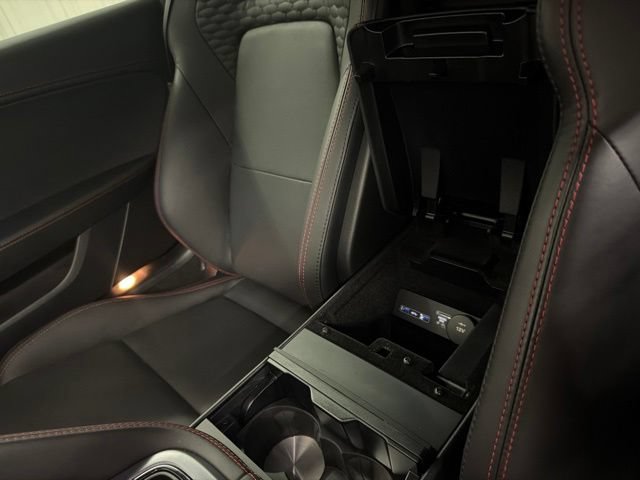 Used 2022 Jaguar F-TYPE Coupe RWD image 30