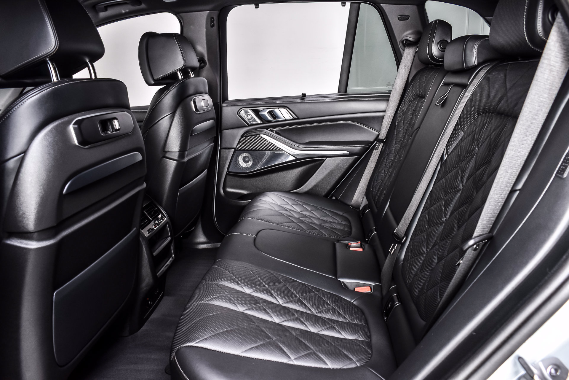 Used 2025 BMW X5 M60i w/ Executive Package AWD/4WD image 21