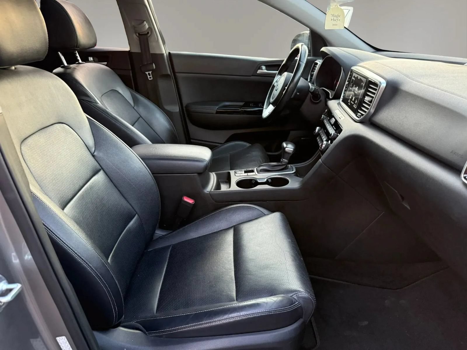 Used 2020 Kia Sportage EX w/ EX Technology Package FWD image 28