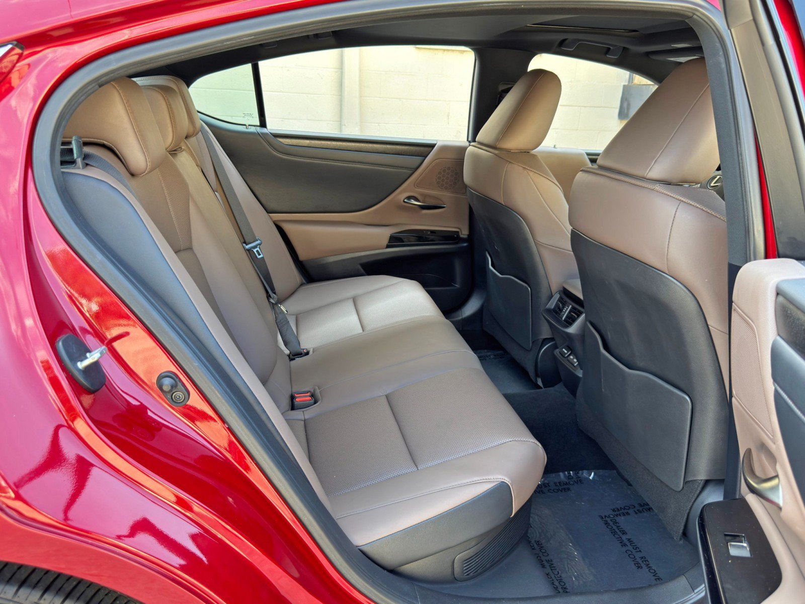 Used 2025 Lexus ES 300h w/ Premium Package FWD image 46