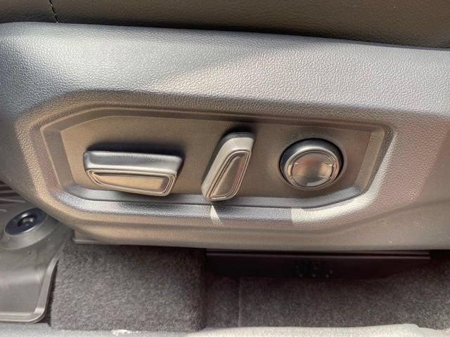New 2026 Toyota Tundra Limited AWD/4WD image 18